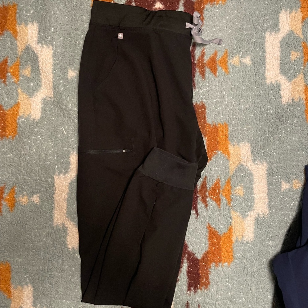 FIGS X-Large technical collection joggers